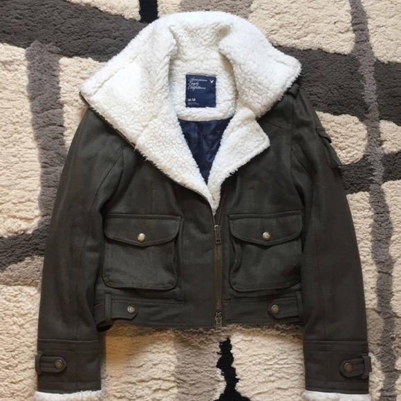 *American Eagle Bomber Jacket* - Picture 2 of 4